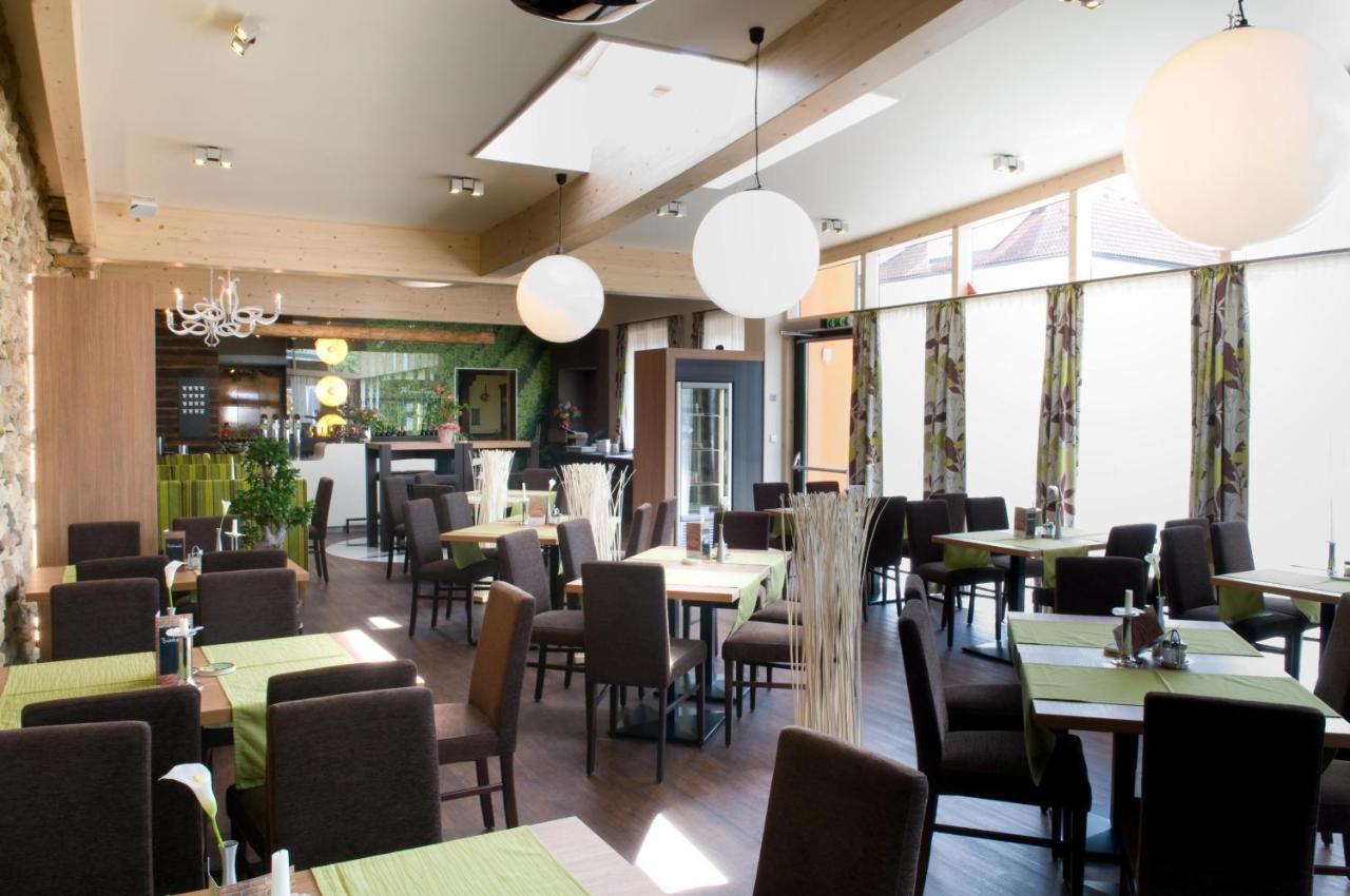 Restaurant Gaestehaus Seiger Sankt Lorenzen bei Knittelfeld Exterior photo
